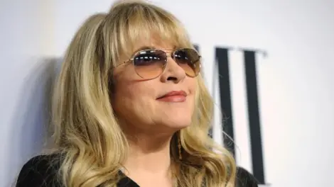 An image of Stevie Nicks an American Actor and Songwriter