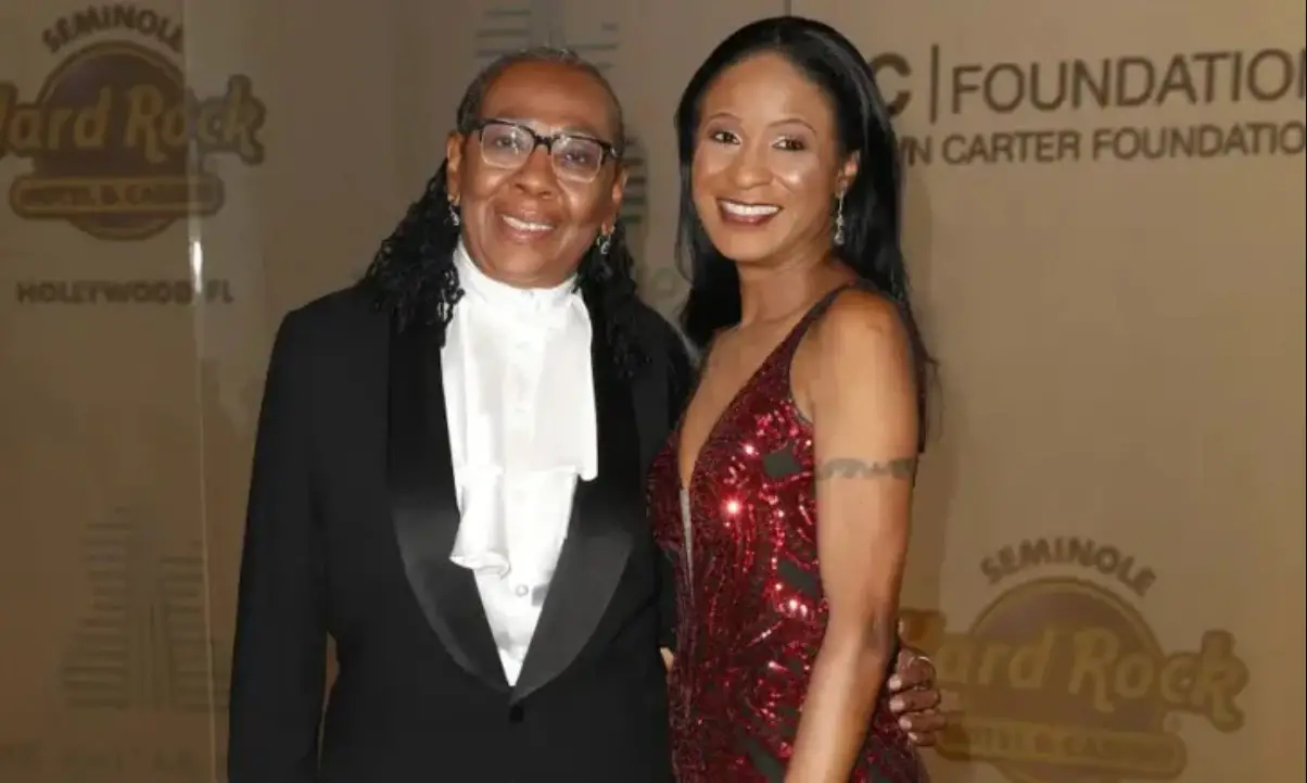 Gloria Carter and Roxanne Wilshire Say “I Do” in a Glamorous New York City Ceremony