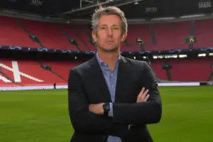 Is Van der Sar Dead or Alive?