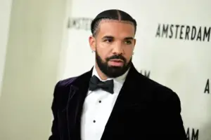 An image illustration of How tall is Drake