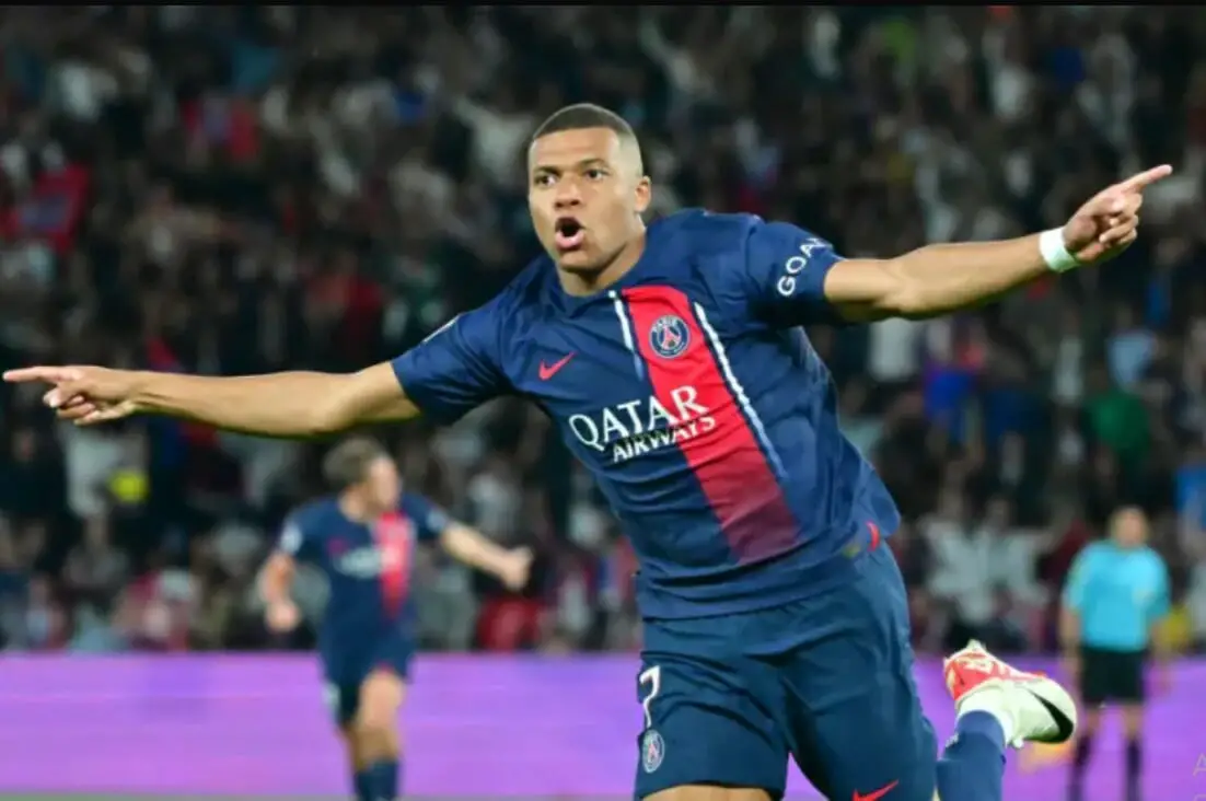 Kylian Mbappé age Who are the people behind the world’s most expensive