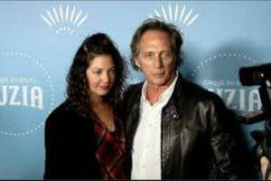 An image of William Fichtner and Kymberly Kalil