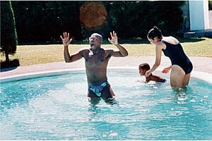 Andre Braugher with wife Ami and eldest son Michael when he was still a small boy. Photo by Mario Ruiz/Getty Images