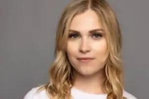 An image of Eliza Taylor